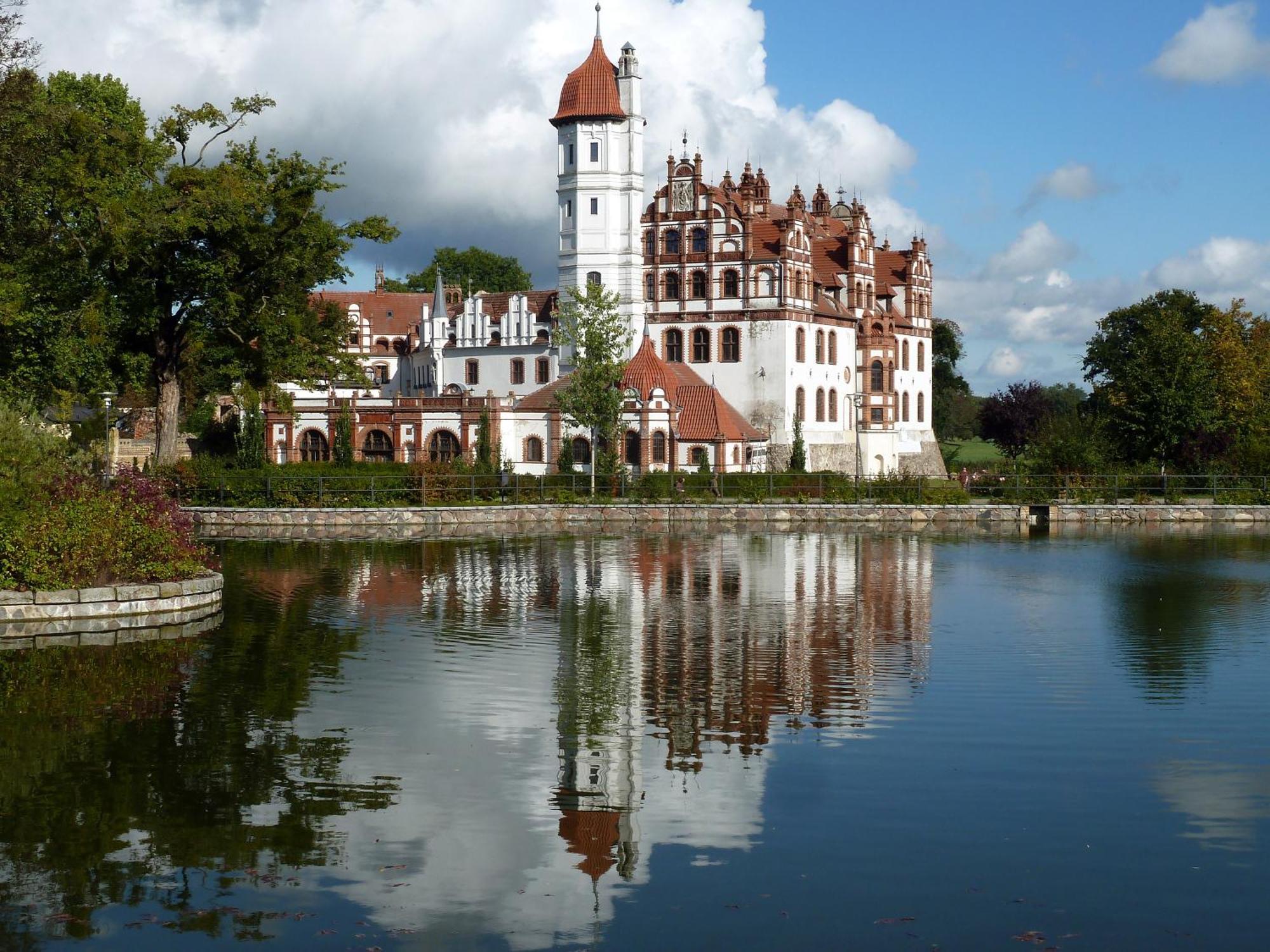 Farmer Hotel Basedow Basedow  Buitenkant foto
